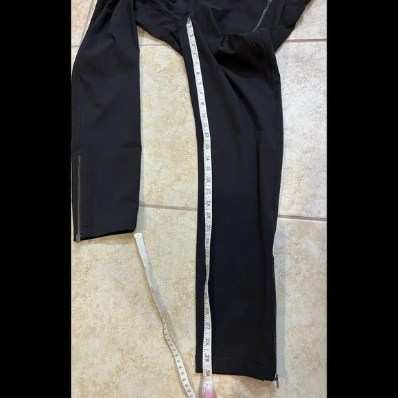 Athleta Wander Skinny Pant Ankle Zip Black 10 Utility Athleisure Gorpcore City - Picture 15 of 15